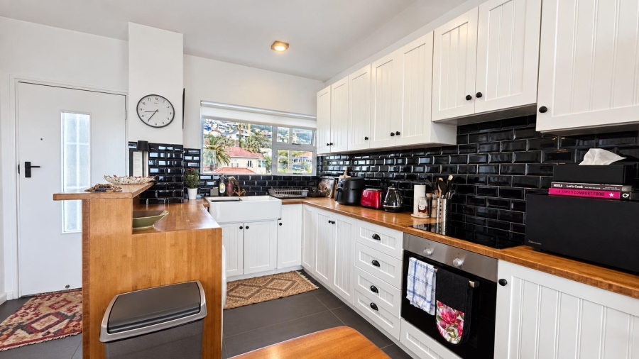 2 Bedroom Property for Sale in Green Point Western Cape